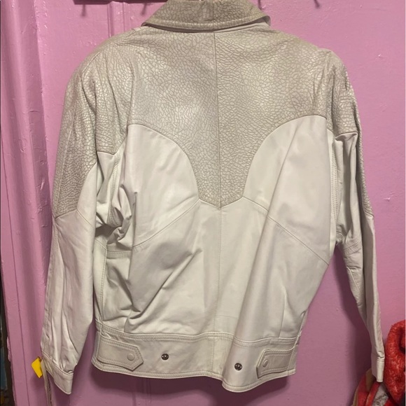 Bomber Jacket ✨ - Picture 2 of 3